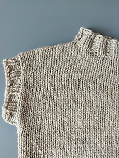 Безрукавка детская